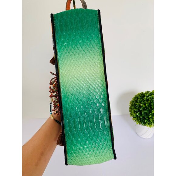 Mary Frances Shoulder Bag Boho Festival Beaded Embroidered Vibrant Small Stunner - Picture 6 of 15